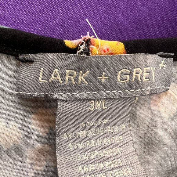 📌Lark + Grey Floral Short Sleeves Soft Flowing Fabric A-Line Dress with Pockets - Picture 14 of 16